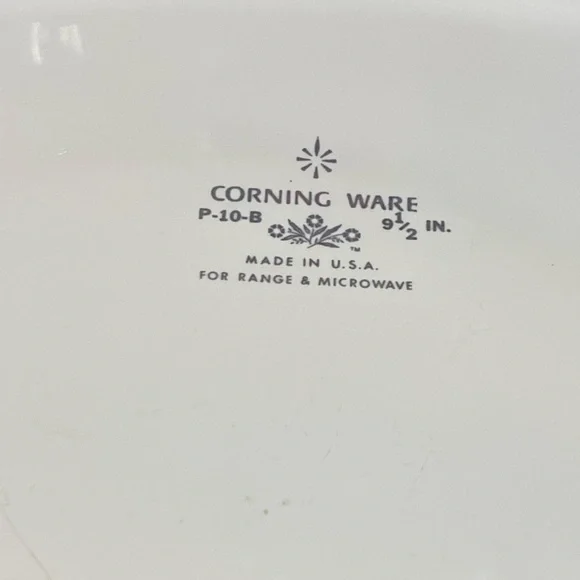 CorningWare Yellow Floral Bouquet P-10-B, 9 1/2” Casserole with Lid - Picture 6 of 7